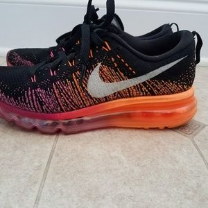 Nike flynit max running shoes