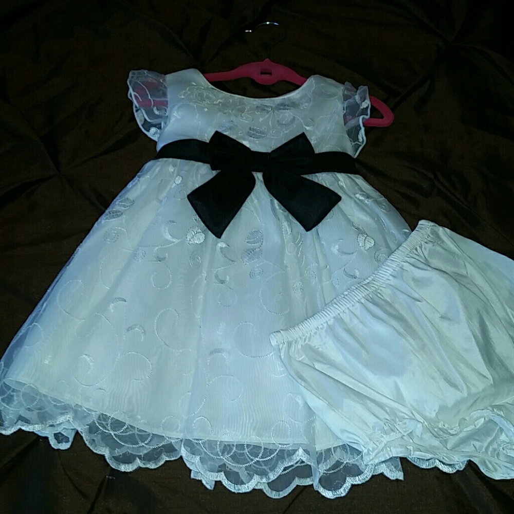 New cond/Easter or flower girls dress with panties