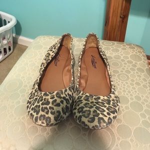 Lucky Brand Flats... size 9