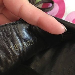 Gucci Shoes - ๐๐๐FLASH SALE๐๐๐ Gucci sneakers Gucci Shoes - ๐๐๐FLASH SALE๐๐๐ Gucci sneakers