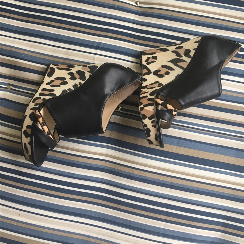 Price drop Cheetah Print Wedge, 👀 Peep toe