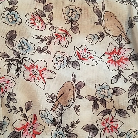2 LEFT🌹1M & 1L🌹 HP🎉 White Sheer Floral Top - Picture 3 of 3