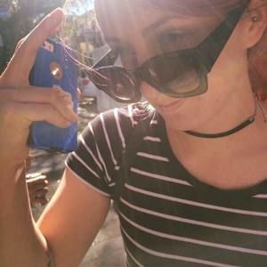 Meet your Posher, Hollie