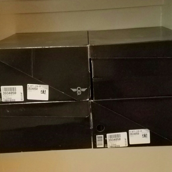 Men's low top leather sneakers size 13 - Picture 2 of 4