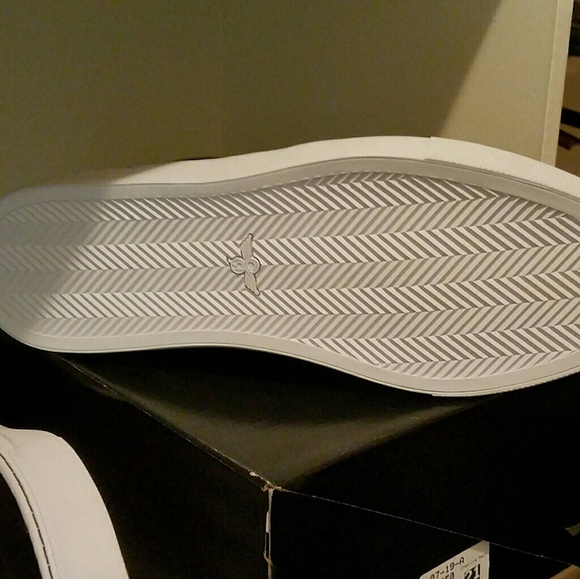 Men's low top leather sneakers size 13 - Picture 4 of 4