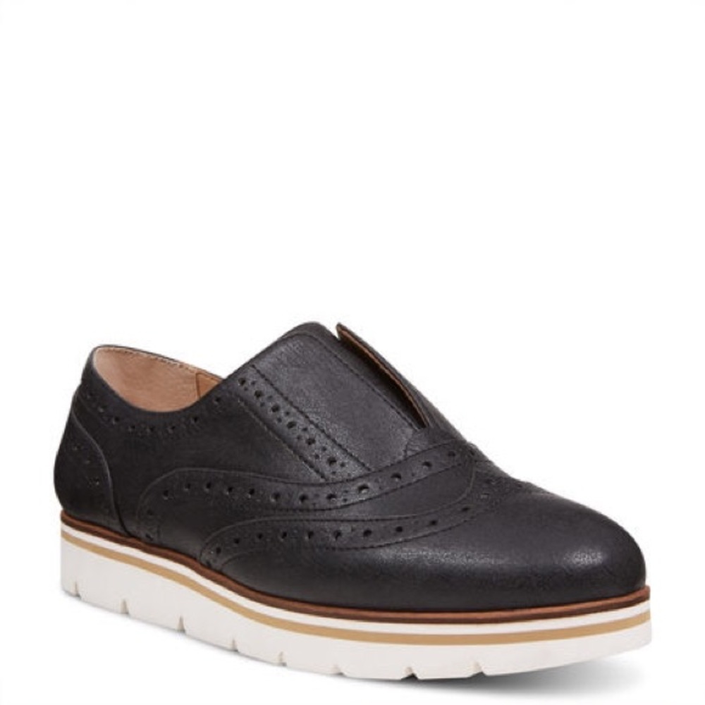Nine West slip in black Oxford, size 9