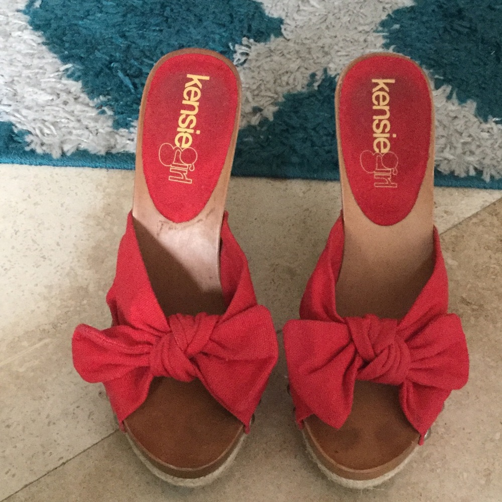 Kensie Girl Wood Heel