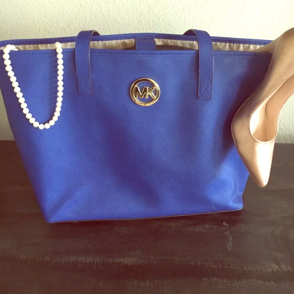 Blue Micheal Kors tote
