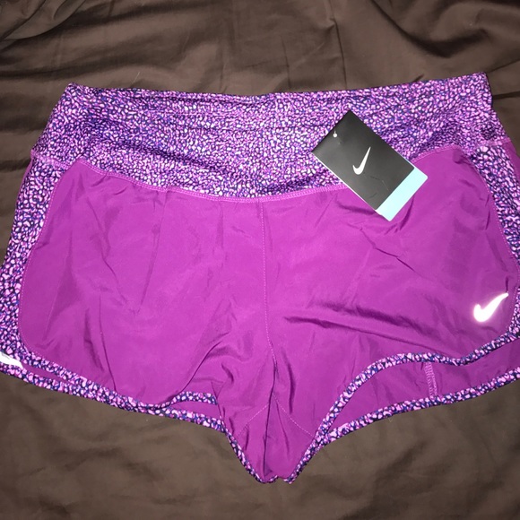 SOLD‼️ Women's Nike Purple Running Shorts - Picture 2 of 4