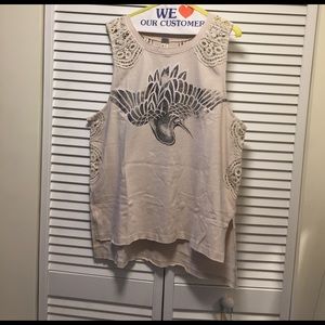 🌻MARKED DOWN🌻 Crocheted & graphic muscle T