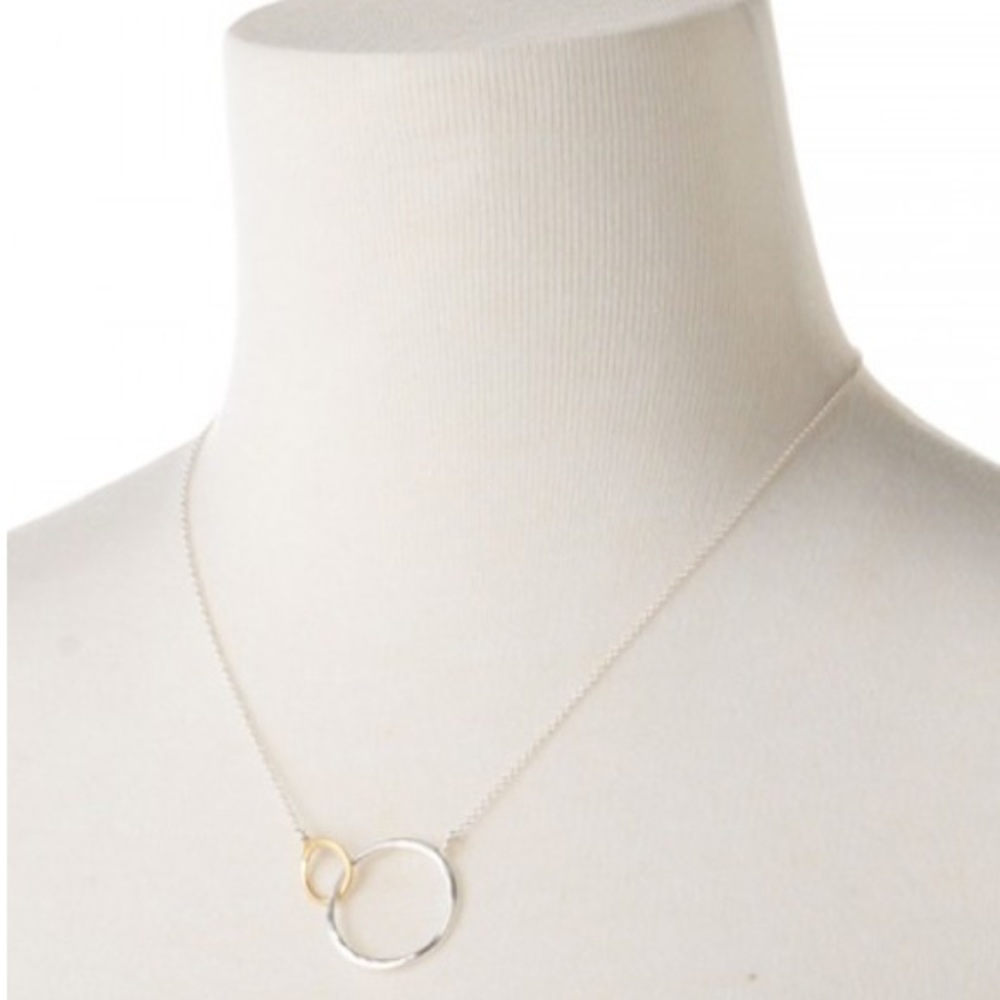 Stella and Dot Eternity Necklace