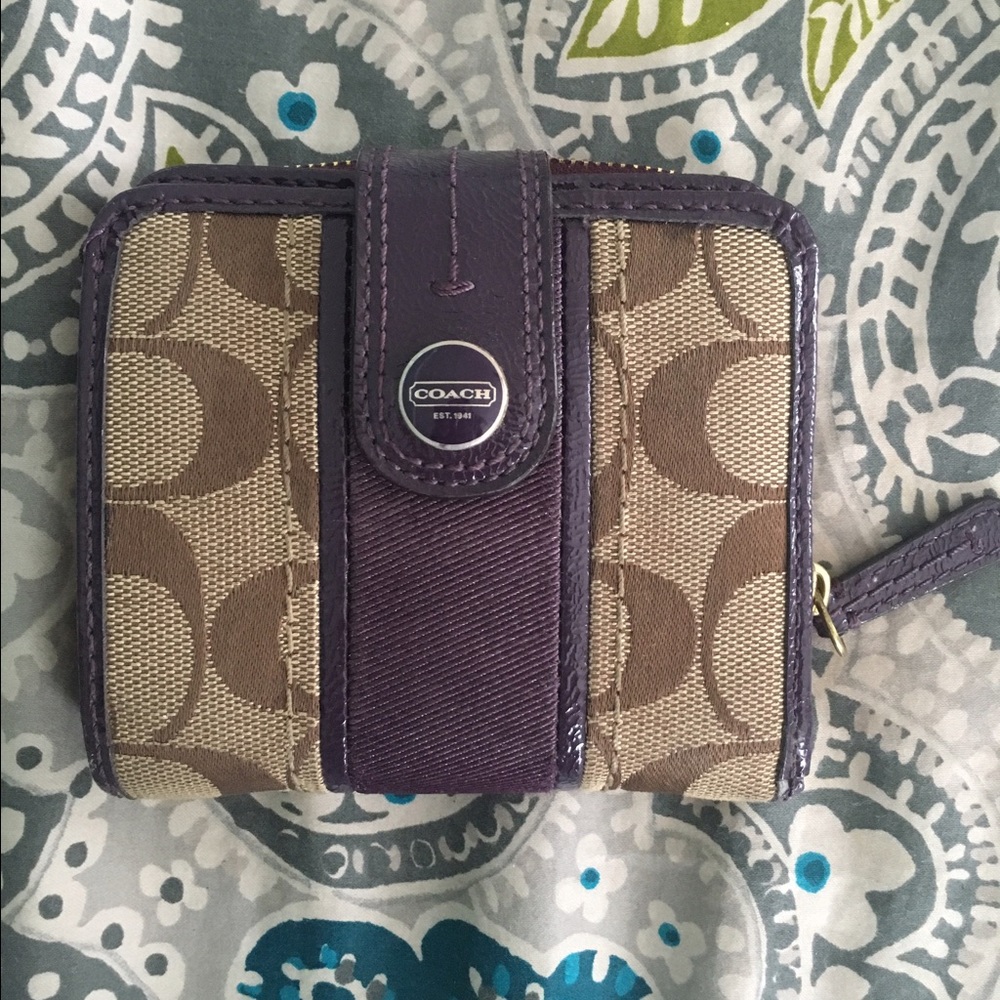 Coach Wallet Tan and Purple
