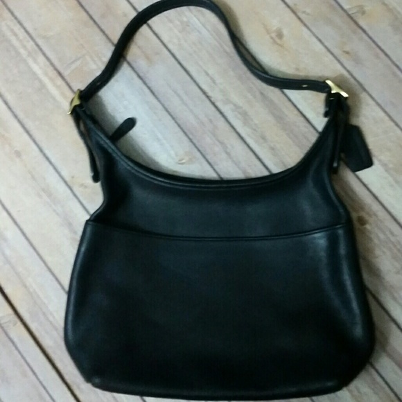 Coach Handbags - COACH vintage 9058 shoulder bag