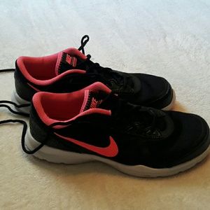 Women's Nike shoes