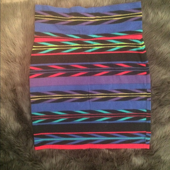 3 Forever21 skirts size M - Picture 3 of 4