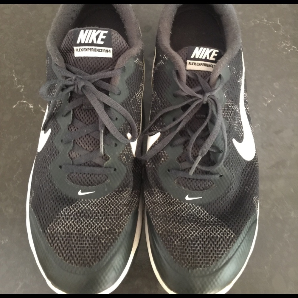 Nike men's size 12 USED flex experience rn4