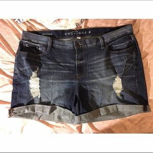 Ripped boyfriend plus size Jean shorts