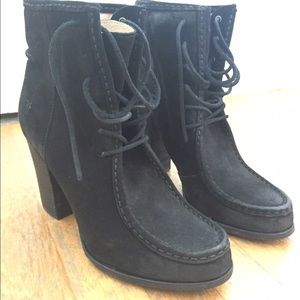 FRYE - Black Parker Moc Short boots. Size 9.