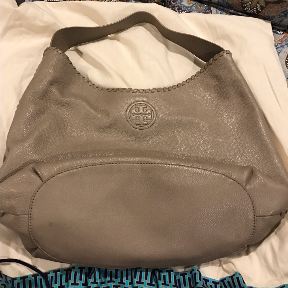 Tory burch marion hobo