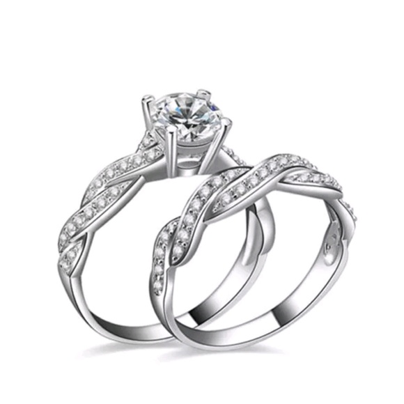 Beautiful Fashion Wedding band set - Picture 8 of 8