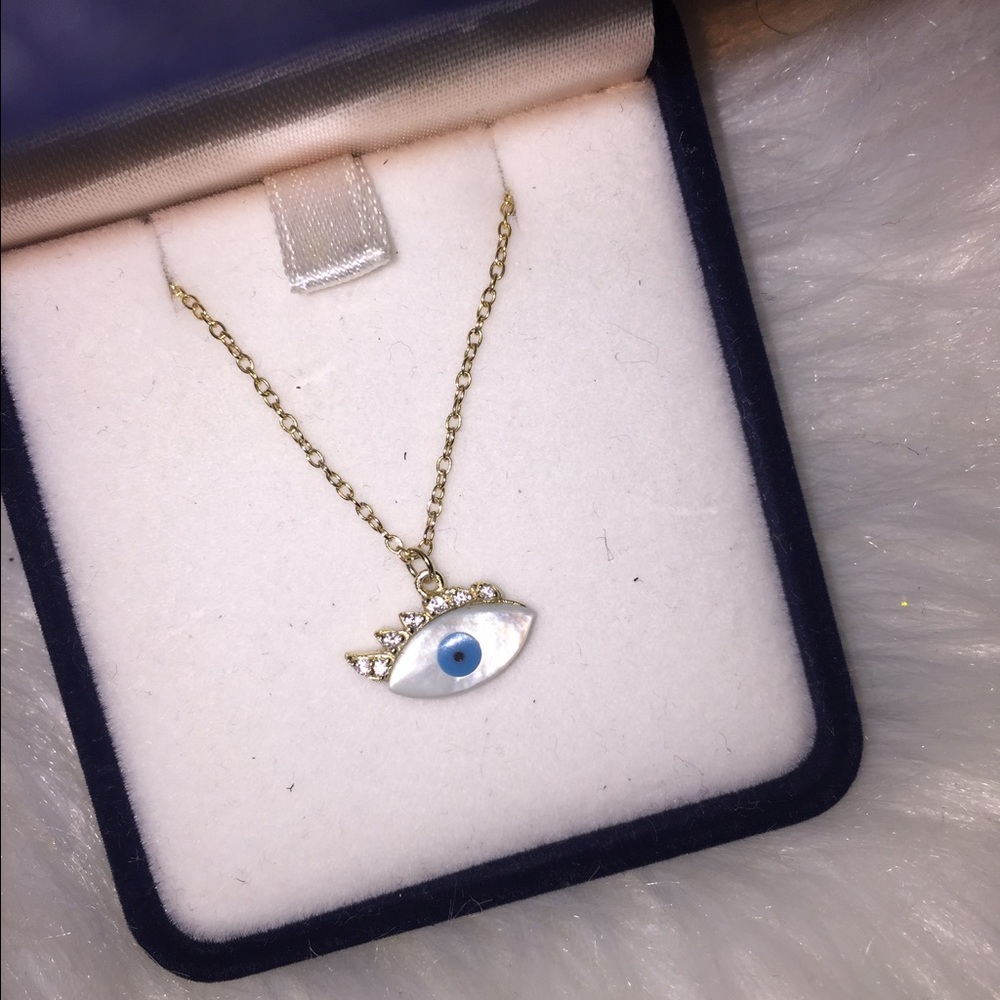 Third eye necklace