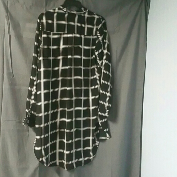 Checkered Button Down Tunic - Picture 2 of 4