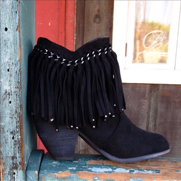 Black Fringe Boho Chic Booties - Picture 5 of 8