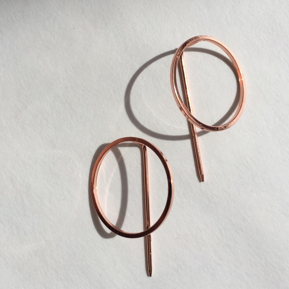 Unique & Delicate Earrings for Pierced Ears NWT