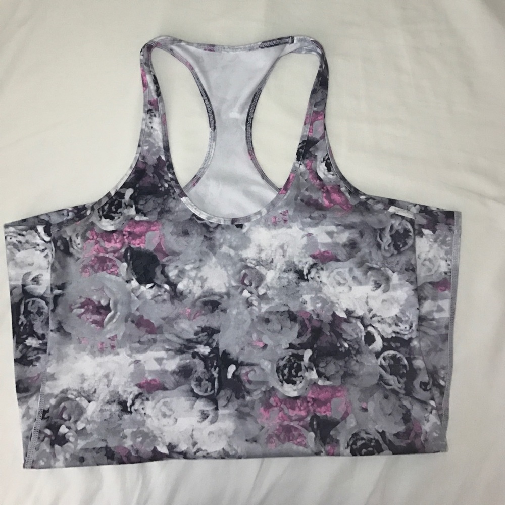Lululemon racerback top size 8