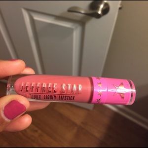 Jeffree Star Velour Liquid Lipstick Rose Matter