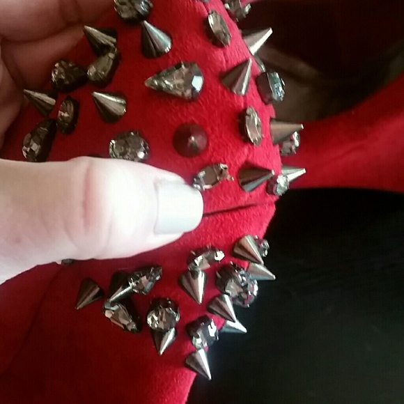 Red suede spiked wedges - Picture 6 of 8
