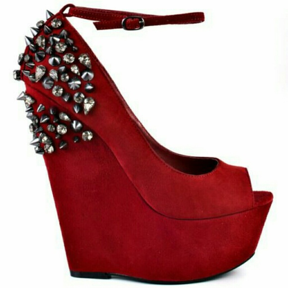 Red suede spiked wedges - Picture 8 of 8