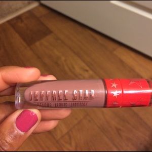 Jeffree Star Velour liquid lipstick Deceased