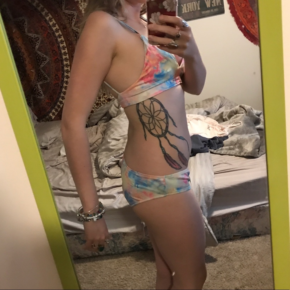 🌼Unif tye dye bikini - Picture 4 of 4