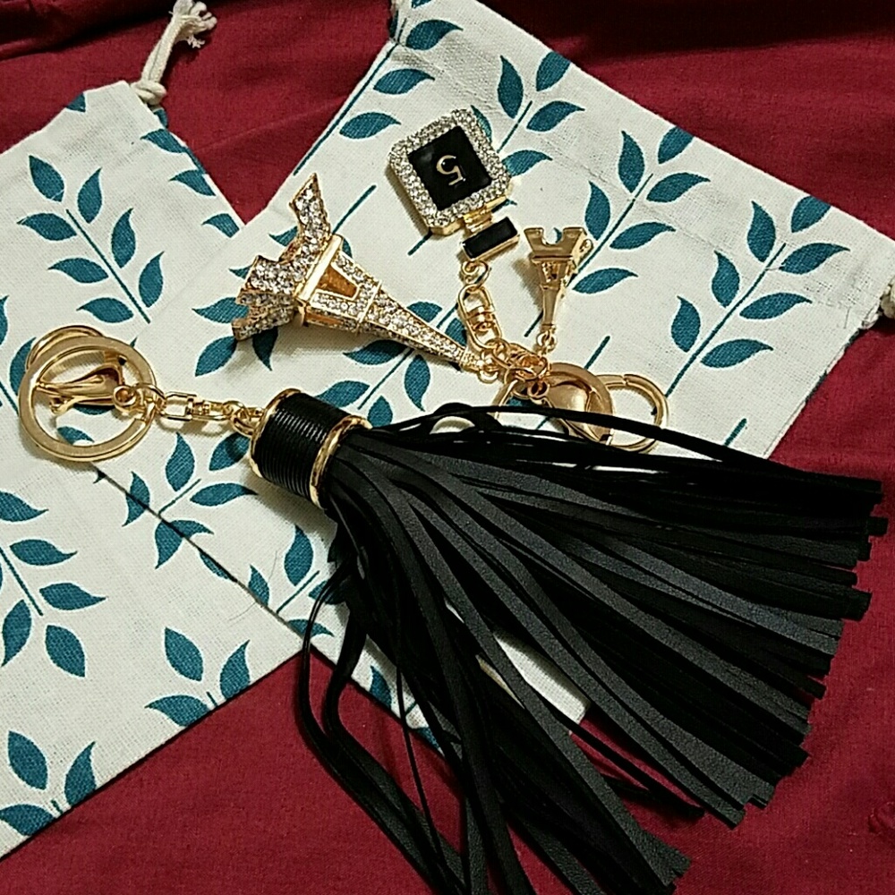 2 beautiful girly keychains (or seperate)