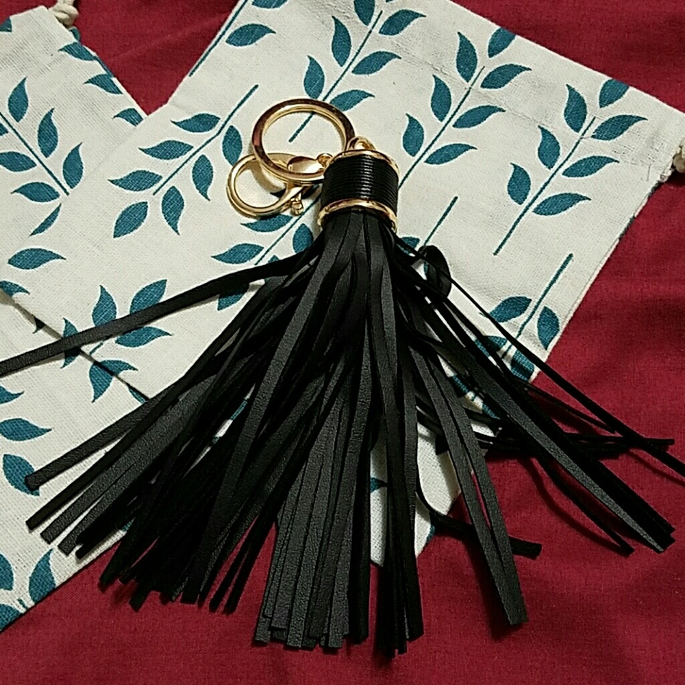2 beautiful girly keychains (or seperate) - Picture 2 of 3