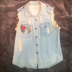 Jean jacket vest size Large