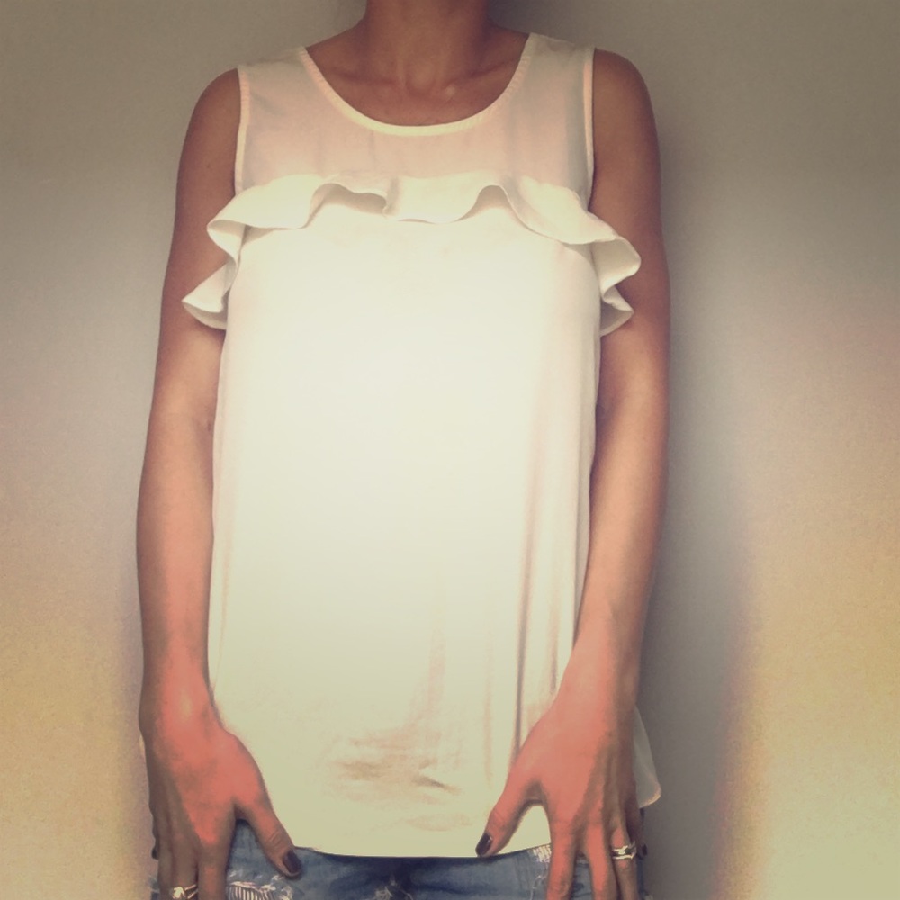 Cream sleeveless Top