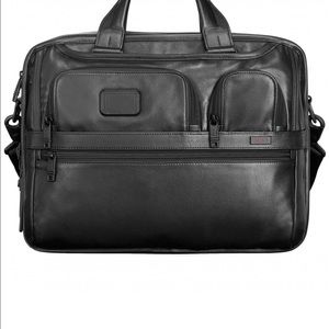 Tuning leather briefcase compact