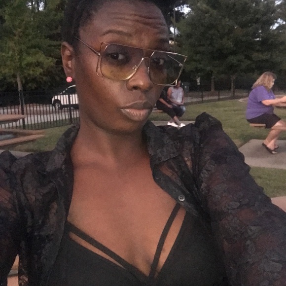 Meet your Posher, Eula - Picture 5 of 8