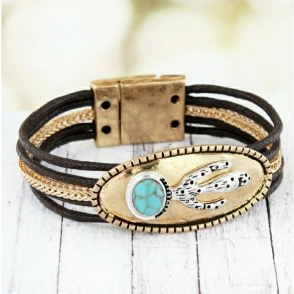 Jewelry - 🌵Turquoise and Cactus~Leather Magnetic Bracelet🌵