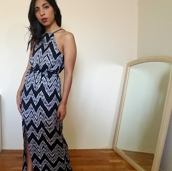 CHEVRON PRINT BLACK WHITE MAXI DRESS - Picture 2 of 5