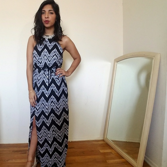 CHEVRON PRINT BLACK WHITE MAXI DRESS - Picture 4 of 5