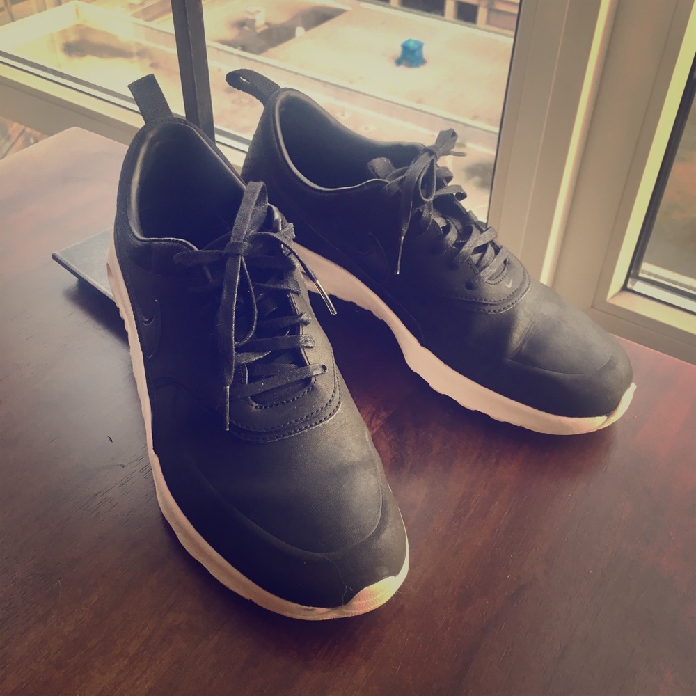 Nike Air Max Thea Sneaker