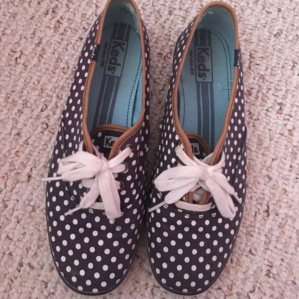 Polka dot keds