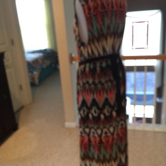 Dress - Picture 4 of 4