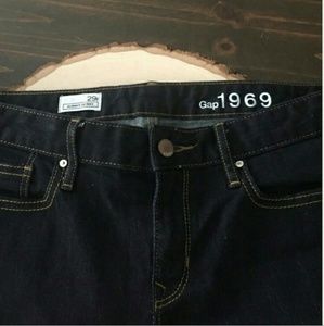 GAP Skinny Jeans size 29