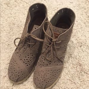 Toms wedge bootie