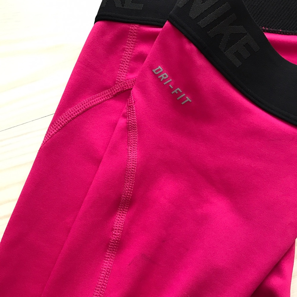 New Women's Nike Dri-Fit Base Layer Running Capris - Picture 4 of 4