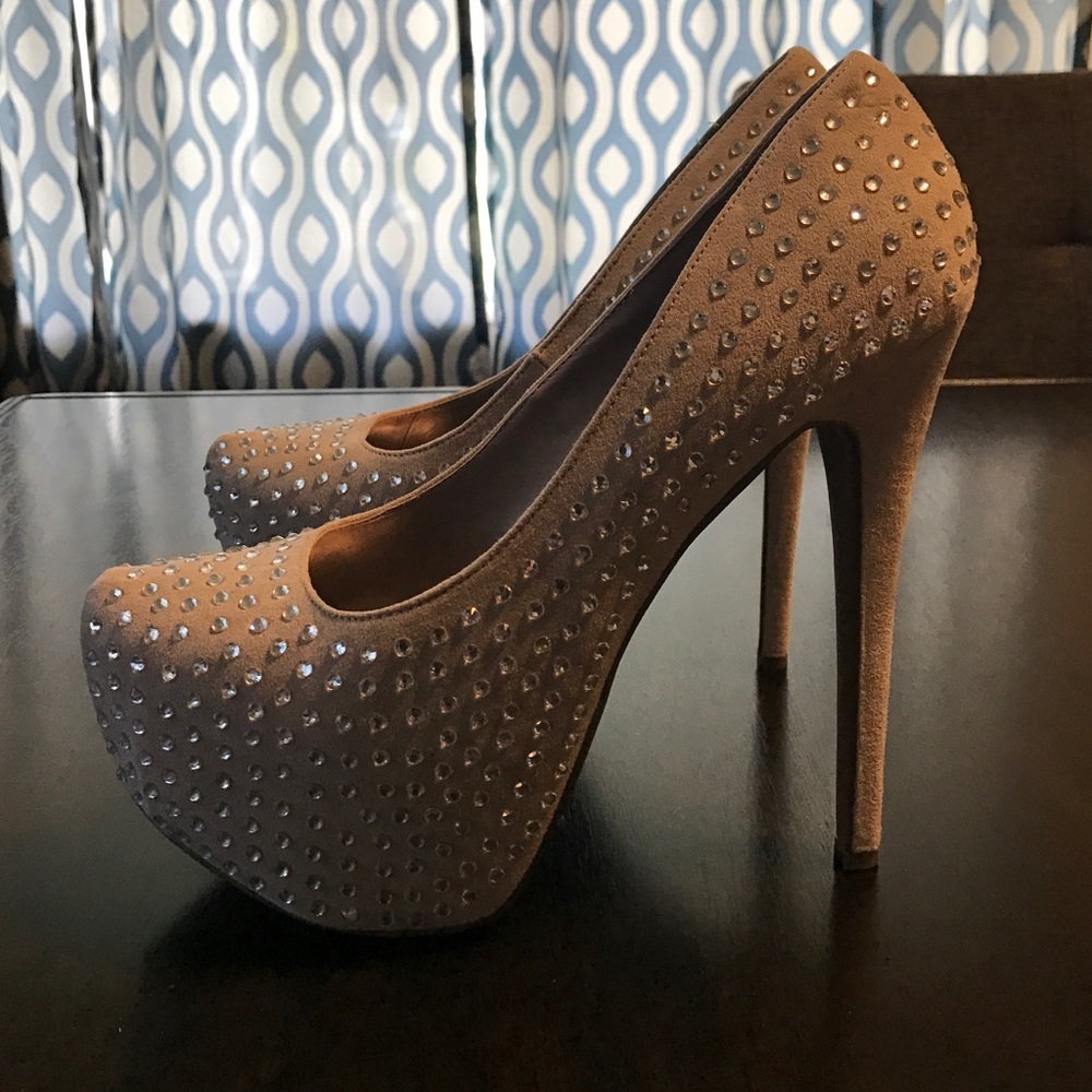 Steve Madden Barbby rhinestone pumps